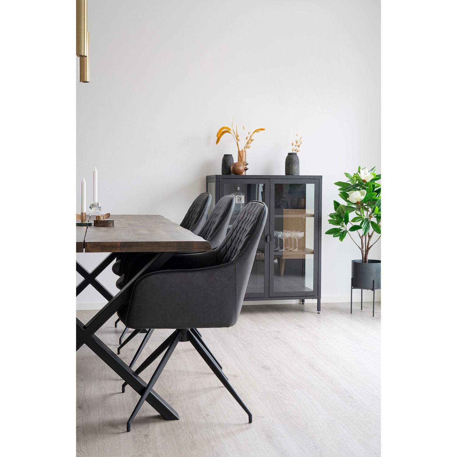 House Nordic - Harbo Dining Met Mabed Cadeir com pé giratório